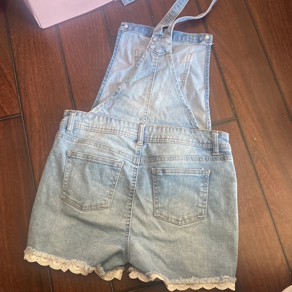 Overalls - Picture 4 of 5